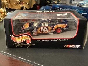 Hot Wheels Racing Nascar! Kyle Petty #44 1/43 scale! 1999 NIP! - Picture 1 of 6