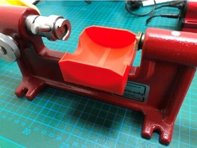 Hornady Cam Lock Estuche Recortador Bandeja Latón Recogedor - NUEVO - HECHO EN EE. UU. Foto 1 de 3