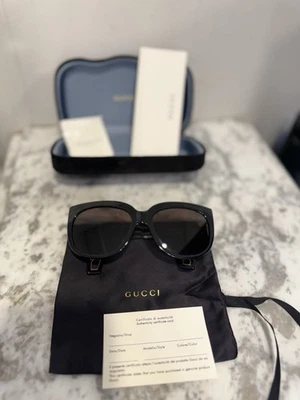 Gucci Women's Sunglasses GG0468S - Image 1 of 4