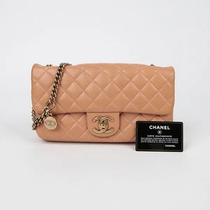 Bolso de cadena con solapa con logotipo CC CHANEL 145683716 - Imagen 1 de 13