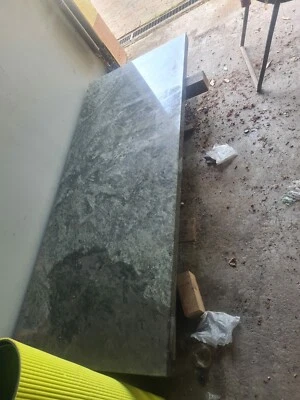 Naturstein Granitplatten zusammen oder einzeln zu verkaufen - Bild 1 von 4