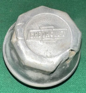 Chevrolet 1925 1926 1927 1928 pajarita pisada aluminio tapacubos grasa taza como está - Imagen 1 de 3