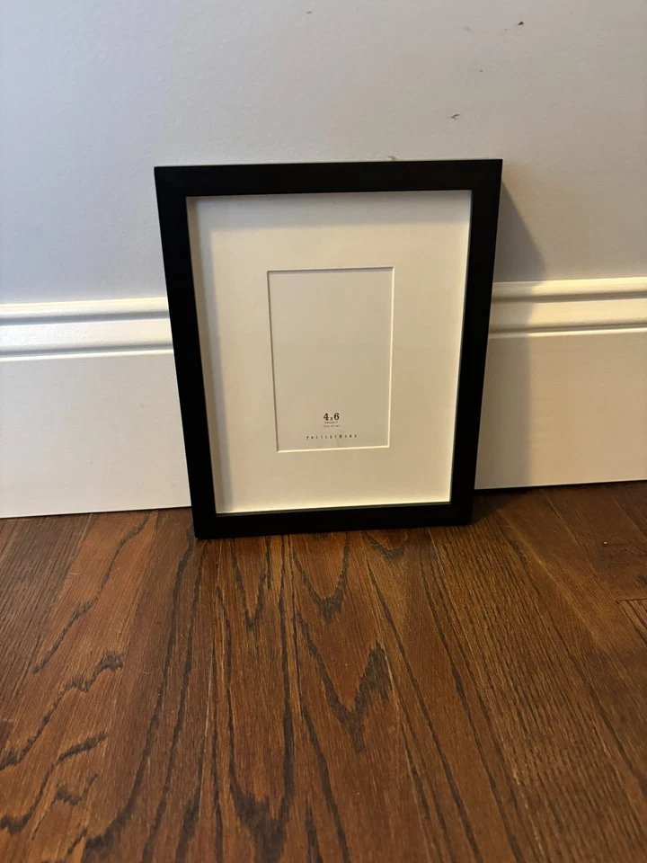 Marco Pottery Barn - Marco negro/estera blanca - 4x6 Foto 1 de 1