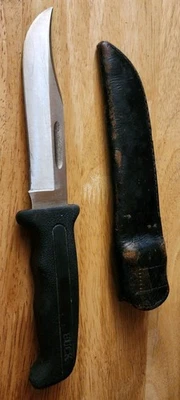 Vintage Buck Knife Model 619 "Woodsmate" Fixed Blade hunter w/rubber handle  - Image 1 of 4