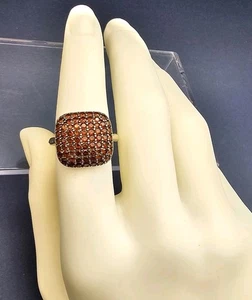 Anello a grappolo DJ Jewelers in argento sterling 925 granato misura 8 - Foto 1 di 16