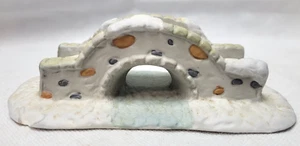 Vintage Christmas Village CERAMIC/ PORCELAIN STONE BRIDGE - Picture 1 of 9