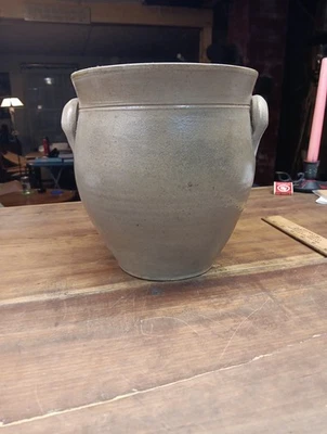 Ovoid Stoneware Crock Early Salt Glaze 1 Gal. Very Good Condition  - Image 1 of 4