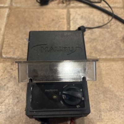 Malibu Low Voltage Transformer 45 W 3100-1045-01 for L and R - Image 1 of 4