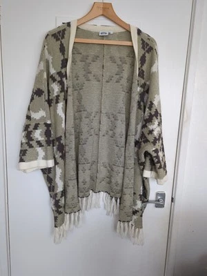 Cárdigan Animal manga corta borla inferior para mujer talla 12 Foto 1 de 4