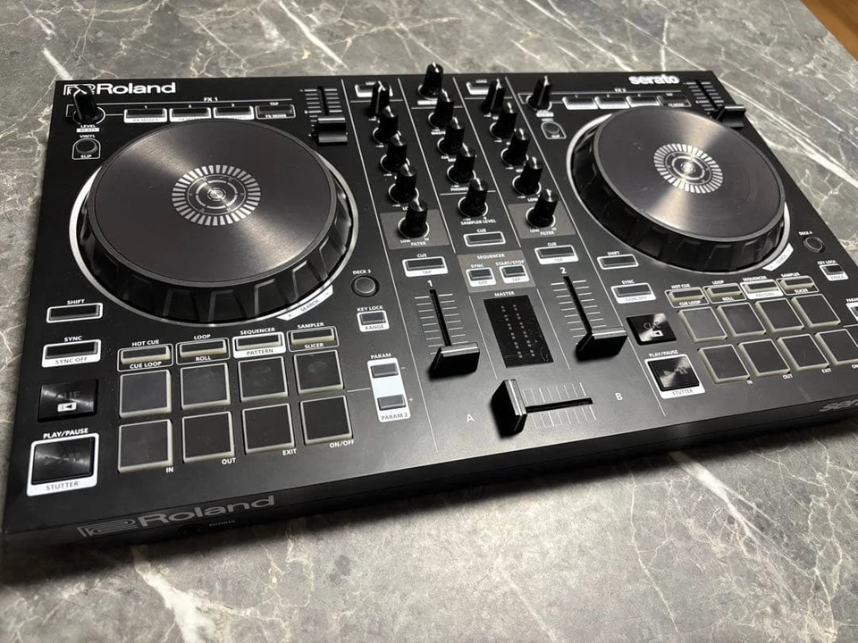 Roland DJ-202 with USB/Audio Cable Tested and Working 2-Channel Controller Used - Image 1 of 4