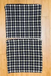 Pair Of Crate & Barrel 18" X 18" Taupe Beige Houndstooth Throw Pillow Covers - Picture 1 of 7