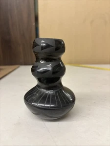 Signed Norma Aguilar Mata Ortiz Pottery - Picture 1 of 4