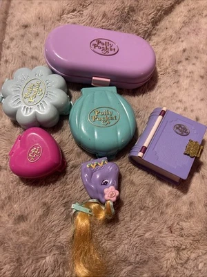 Lot Of 6 Polly Pockets  - Image 1 of 4