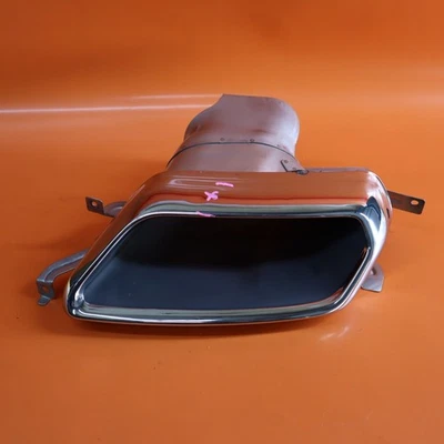 VOLVO XC40 TUBO DE ESCAPE PUNTA CONDUCTOR IZQUIERDO 2019 2020 2021 2022 32296040 OEM Foto 1 de 4