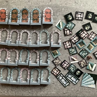 Heroquest 1990 vintage repuesto 21 puertas original Hero Quest y 32 azulejos Foto 1 de 4