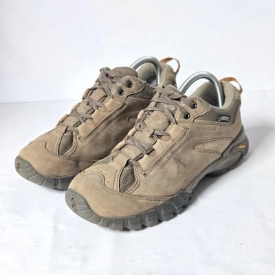 vasque hiking shoes low top womens size 9.5 - Image 1 of 4