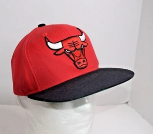 Gorra roja coleccionable NBA Chicago Bulls Mitchell & Ness Jordan NBA - Imagen 1 de 7
