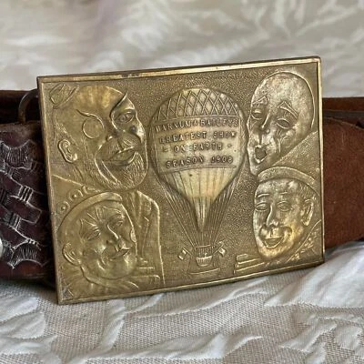 Cinturón de cuero tejido con hebilla de latón Barnum & Bailey 1908 vintage recuerdos de circo Foto 1 de 4