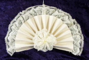 Group of Three Handmade Lace, Flower and Wicker Christmas Decorations - Picture 1 of 3