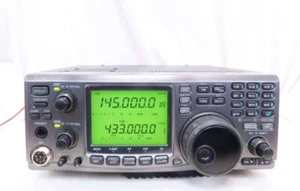 ICOM IC-910D VHF/UHF All Mode Transceiver - Picture 1 of 8