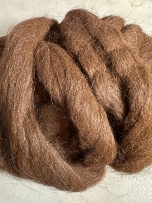 100% Alpaca Roving Adult Huacaya Dark Brown 4 Oz  25 Microns - Image 1 of 3