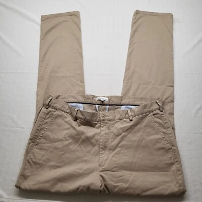 Pantalones chinos Peter Millar para hombre 38/36 caqui mezcla de algodón Pima frente plano recto Foto 1 de 4
