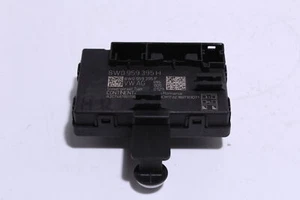 Centralina alzacristalli (porta posteriore) destra Audi A4 Avant 2.0 TDI B9 110 KW - Foto 1 di 3