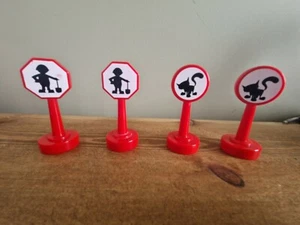 Bob The Builder & PILCHARD THE CAT Road Signs bundle - Picture 1 of 4