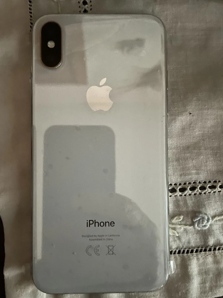 Apple iPhone XS - 64GB - Argento (Sbloccato) - Immagine 1 di 3