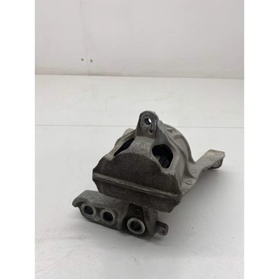 Honda Civic Engine mount FK8 Type R 2017 - Image 1 of 4
