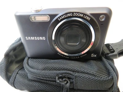 Samsung ES70 12.2MP Navy Digital Camera, 5x Zoom, 2.7" LCD, Working, No Charger - Image 1 of 3