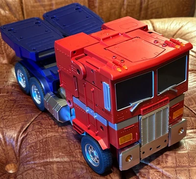 Robosen Flaggschiff Optimus Prime automatisch konvertierender Roboter *WIE BESEHEN, benötigt Batterie* - Bild 1 von 4