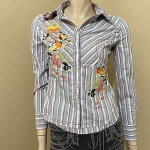 Women’s White Blue Striped Cotton Casual Embroidered Size M Button Up Blouse Top - Picture 1 of 12