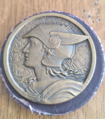 Médaille Marianne Savon Gibbs Paris Fraisse       /I1 - Photo 1/2