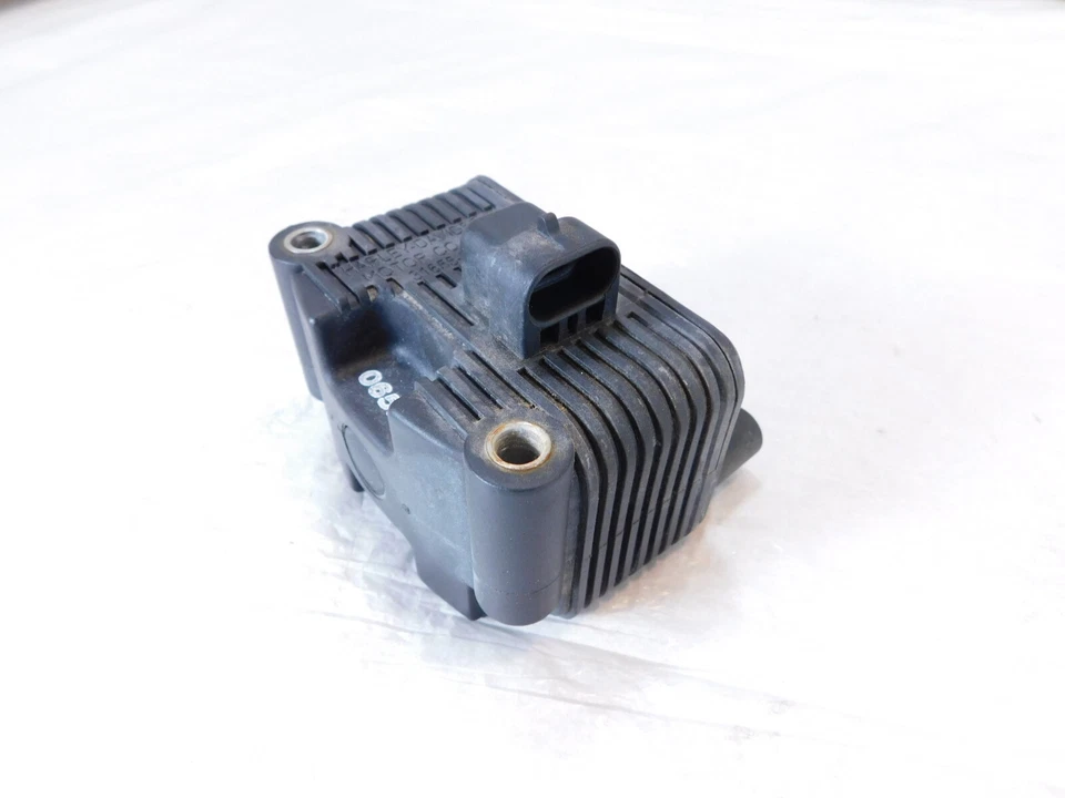 Harley Davidson Sportster Dyna & Softail Spark Plug Wire Ignition Coil Block - Image 1 of 4