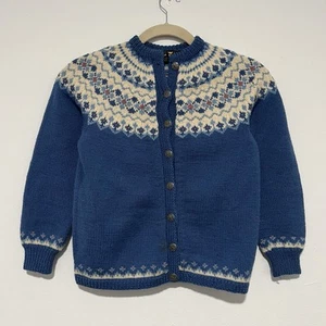 Vintage Saga Knit Sweater Mens Small Cardigan Fair Isle Pure New Wool Blue Knit - Picture 1 of 5