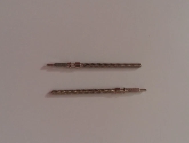 Vástagos de cuerda de reloj vintage nuevo stock antiguo Ronda Ancre Ebauches Foto 1 de 1