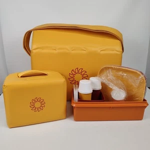 Vintage 80s Tupperware Picnic Pack Hostess Set Yellow Starburst Soft Cooler NOS - Picture 1 of 24