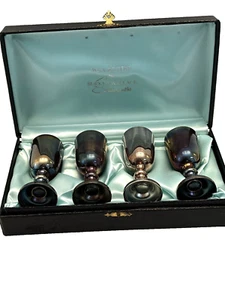 Set calici liquore cordiali vintage Burke & Wallace placcati argento in scatola personalizzata - Foto 1 di 14