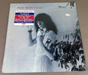 PATTI SMITH GROUP WAVE LP VINTAGE SEALED (BB-247) - Picture 1 of 2