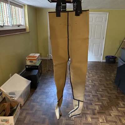 Pro Line Chest Waders XL Brown Neoprene Made in Taiwan 90% Neoprene 10% Nylon - Image 1 of 4