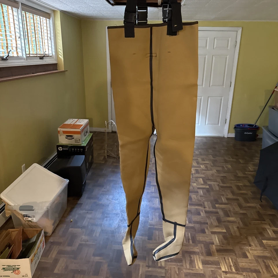 Pro Line Chest Waders XL Brown Neoprene Made in Taiwan 90% Neoprene 10% Nylon - Image 1 of 4