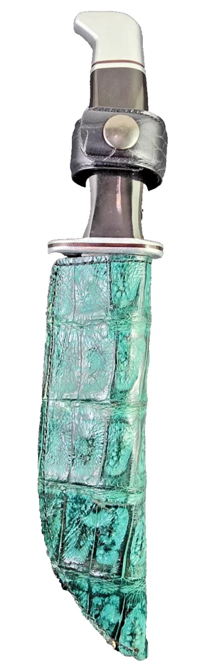 Bainha de faca de couro Buck 119 puxar direita pele de crocodilo verde nova - Imagem 1 de 4