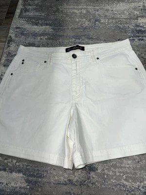Gloria Vanderbilt Ivory Jean Shorts Size 14 - Изображение 1 из 4