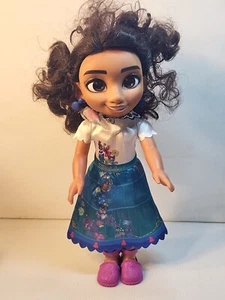 Disney Encanto Mirabel Madrigal Modepuppe (Brille fehlt) - Bild 1 von 16