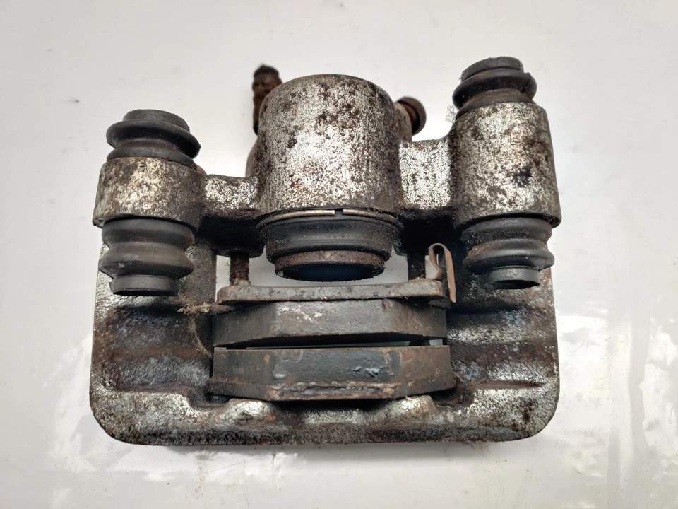 PINZA FRENO TRASERO DERECHO TOYOTA CELICA MK7 T230 1999 - 2006 76409 Foto 1 de 4