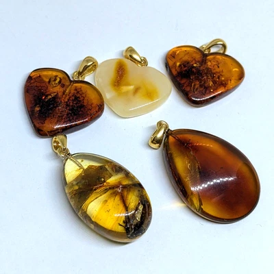 Lotto di 5 ciondoli in ambra naturale del Baltico all'ingrosso in argento... - Immagine 1 di 4