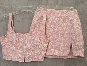Conjunto de 2 piezas de mini falda corta Wild Fable talla pequeña rosa flores texturizadas verano - Imagen 1 de 22