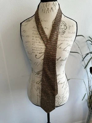 Corbata de cuello vintage de diseñador Burberry of London para hombre geométrica floral 100 % seda Foto 1 de 4