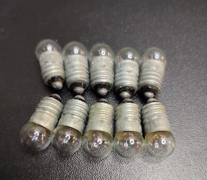 10x UdSSR Miniatur Birnen E10 2,5V 0,068A MH Lampen Taschenlampe Vintage NOS - Bild 1 von 6